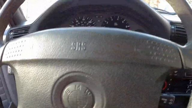1990 Bmw 325IS Drive and Look смотреть онлайн