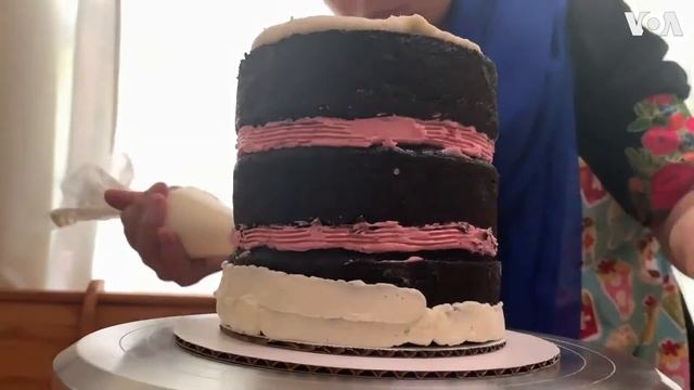 Cake Artist from Pakistan Starts Home Baking Business in USA смотреть онлайн
