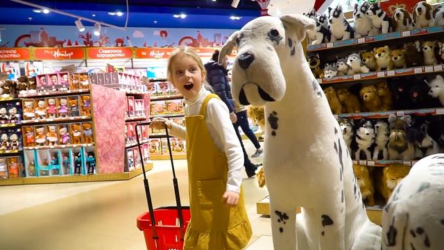 Марго и Марья покупают подарки на Новый Год и Рождество смотреть онлайн