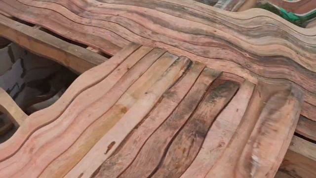 Дом 100 квадратных метров . Четырёхскатная  крыша .