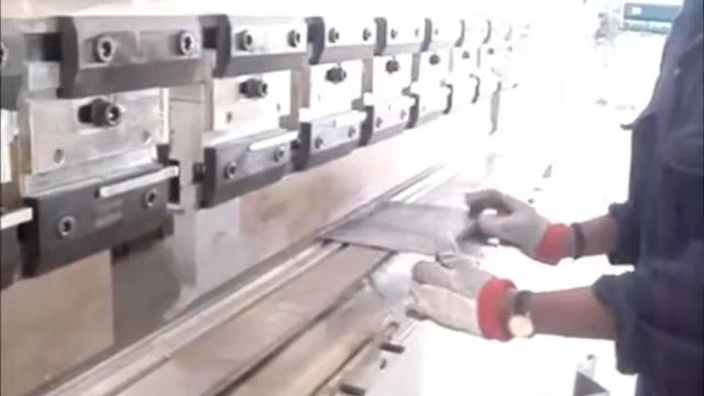 Листогибочный пресс в работе смотреть онлайн
