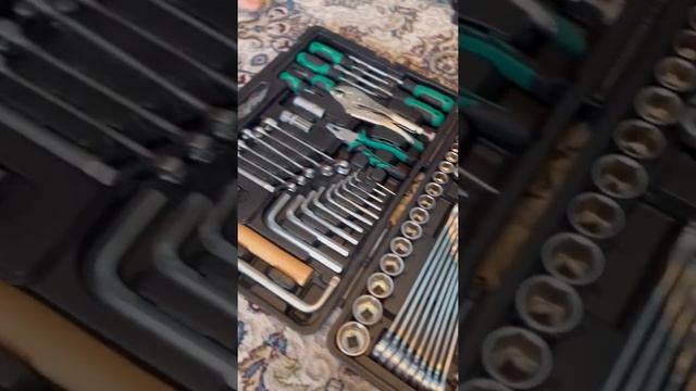 "Туну менен кучактап жатат эми" 😁 Айтурган Эрмековадан сонун сюрприз смотреть онлайн