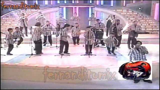 SALSERIN - ROSA EN LA PLAYA CANTA RENNY EN VIVO смотреть онлайн