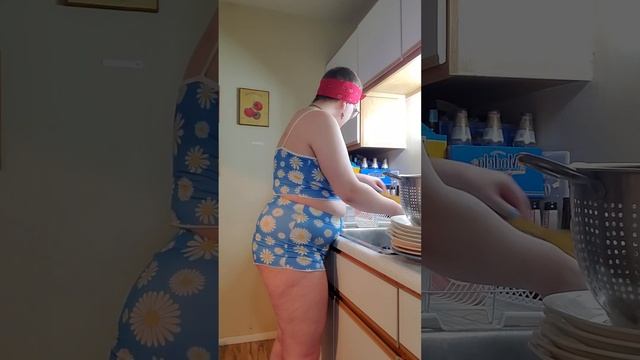 10 Things I Hate About Doing Dishes . . 🤪💧 🍽 смотреть онлайн