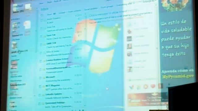 Launch, demo of Microsoft Windows Live Essentials 2011 смотреть онлайн