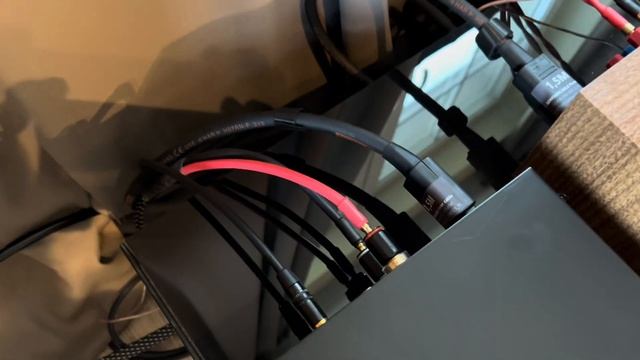 Neutrino DAC, Neutrino Dual Mono Block Amps  And Acoustic Energy 520 Test