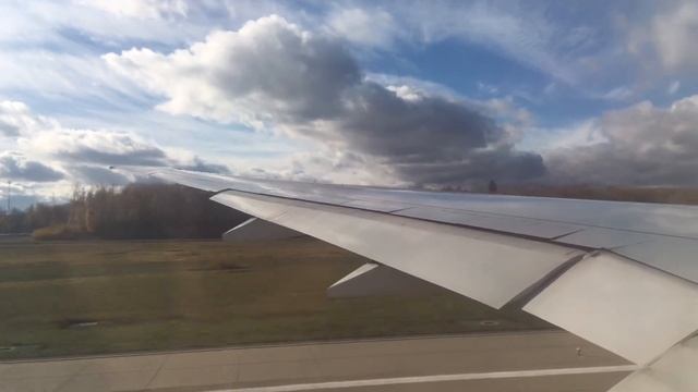 Взлёт Boeing 777-300 Azur Air из аэропорта Домодедово (Москва, Россия) смотреть онлайн