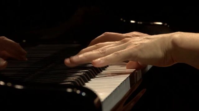 LIVE: «Русская фортепианная миниатюра» смотреть онлайн