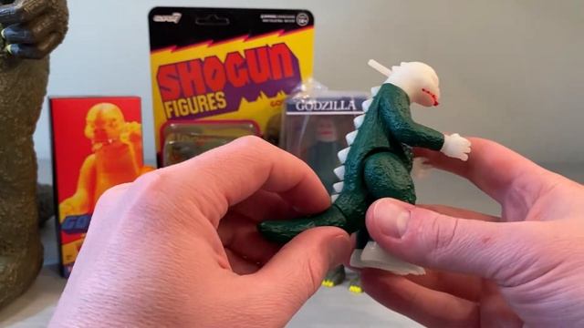 Super7 Reaction Series Godzilla Figure Review - All Three - Classic Shogun, Glow in the Dark & 1200 смотреть онлайн