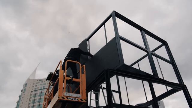 Unique OOH Campaign – HBO MAX launch | JCDecaux Portugal смотреть онлайн