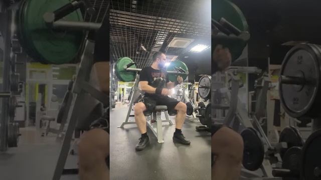 Тренировки с Олегом Шаровым в прямом эфире! Плечи! смотреть онлайн