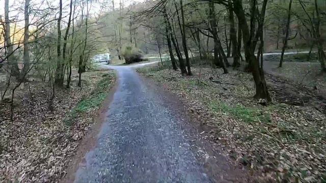 Svatojurske hradisko / Svätý Jur špacírska na biku смотреть онлайн