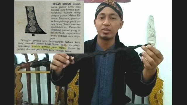 Cara mengetahui Tuah dan Filosofi sebuah Keris. Inilah Keris luk 13 dengan pamor SPESIAL..!!! смотреть онлайн