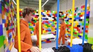 Заперли в ЛЕГО тюрьме на 24 часа