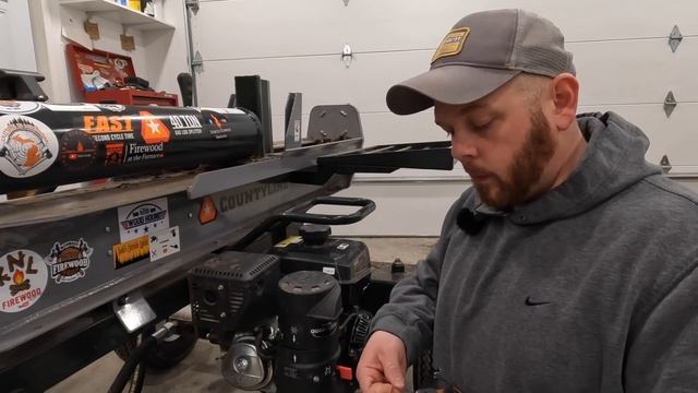 Oil Change & Hour Meter Install on Countyline Log Splitter. Plus Sticker Swap смотреть онлайн