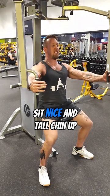 💥DO THIS FOR A CHEST THAT'S BIGGER THAN YOUR GUT💥 by @tomthetrainerfitness смотреть онлайн