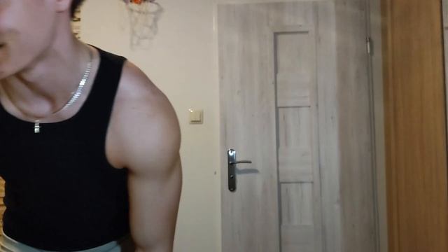 Should You BULK or CUT as a Teen? смотреть онлайн