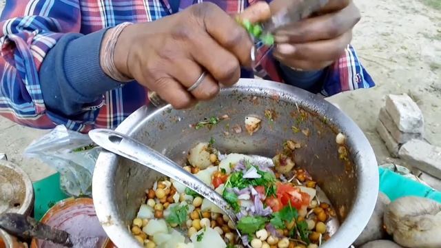 Рецепт смешанного чана и матар чаат | Индийская уличная еда смотреть онлайн