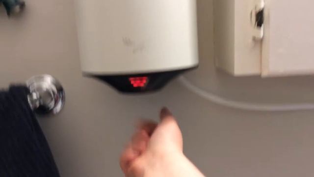 AK2805 Mini hand dryer смотреть онлайн