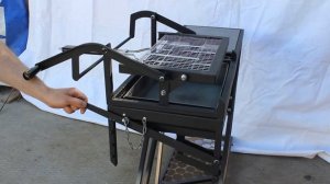 Мангал с регулировкой высоты углей и переворачивающейся решеткой