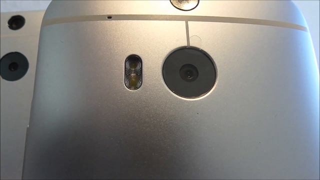 HDC One M8 vs. HTC One M8 (Clone/Original) [COMPARISON VIDEO] Design & Software / Size & Weight смотреть онлайн