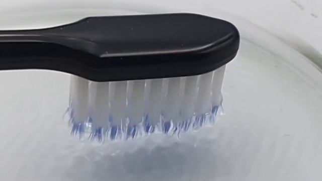 Звукова зубна щітка GUM ActiVital Sonic Power смотреть онлайн