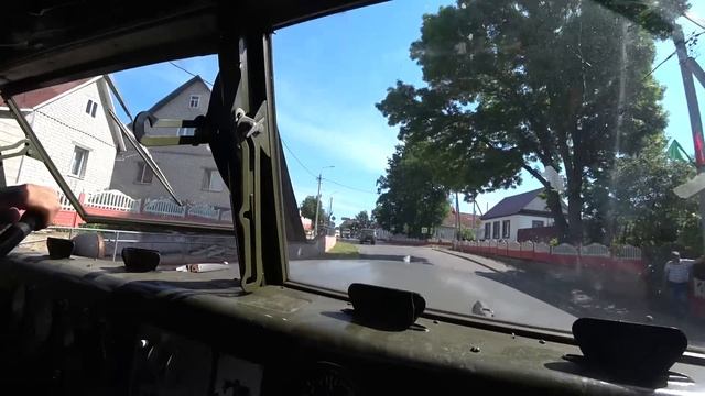 Краз 255 6х6 едет по узким улицам г.Горки. POV Driving Kraz 255 Through Narrow Streets.