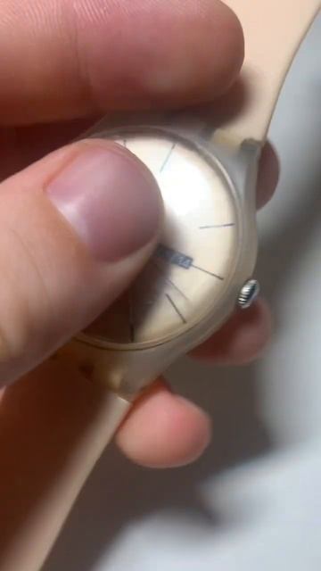 Часы наручные Swatch Находки Манили #shorts смотреть онлайн