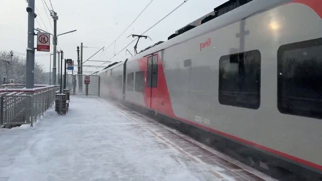 ”Зимняя птичка!” Ласточка ”ЭС2ГП" сообщением Белгород-Москва(Курский вокзал). смотреть онлайн