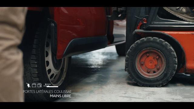 Nouveau Citroën Jumpy: portes latérales coulissantes mains libres смотреть онлайн