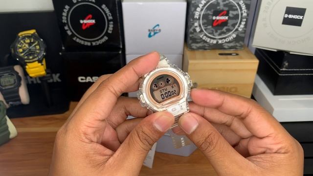 การันตีความสวย รีวิวนาฬิกา G-SHOCK mini รุ่น GMD-S6900SR & GMA-S120SR สาวสวยสไตล์สตรีท ! смотреть онлайн