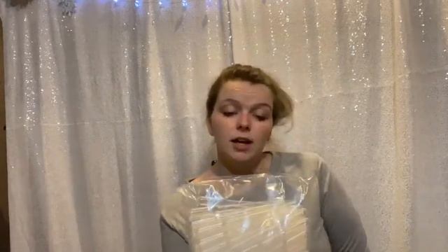 STARTING A LIPGLOSS BUSINESS DURING A PANDEMIC смотреть онлайн