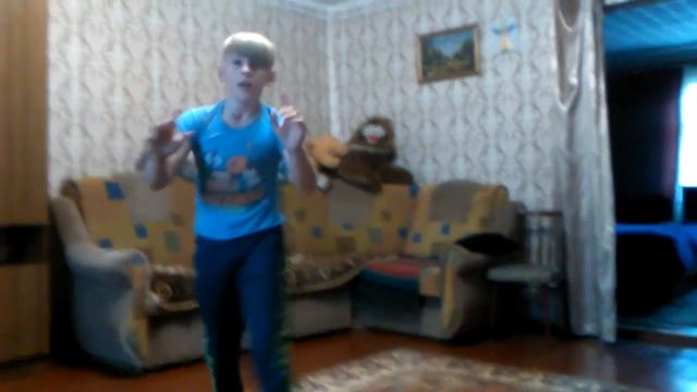 друг стоит на руках часть 3 под песню смузи смотреть онлайн