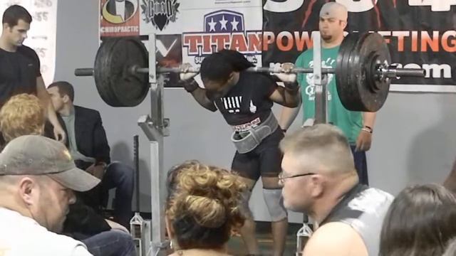 Joe Morrow squats 455 pounds RAW weight class 130!!! смотреть онлайн