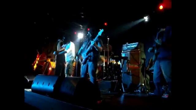 Dooby Jungle Cook Some Burn 2010 Официальное видео смотреть онлайн