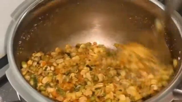 Oats Kichidi | Quick weight loss recipe | One pot dish in 20 mins смотреть онлайн