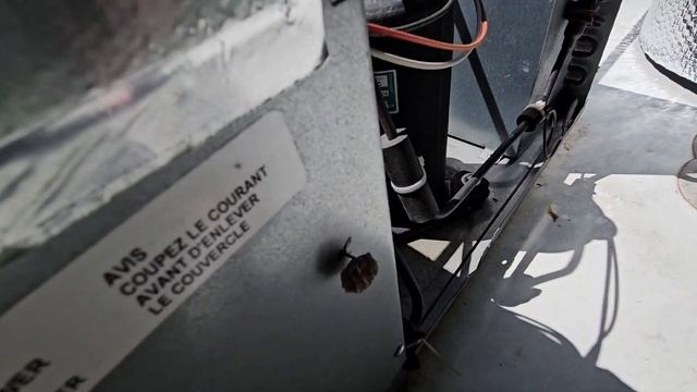 RV Air Conditioner Insulation Project смотреть онлайн