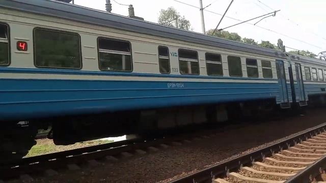 удлиненный рейс" Восьмивагонная эр9м-511 региональный поезд 867 Киев- Гречаны пл.Караваевые дачи смотреть онлайн