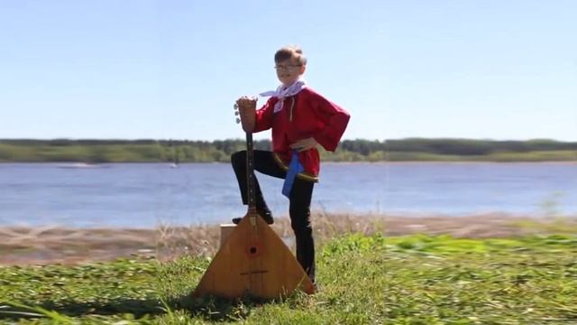 Презентация ансамбля народных инструментов "Аюшка" смотреть онлайн