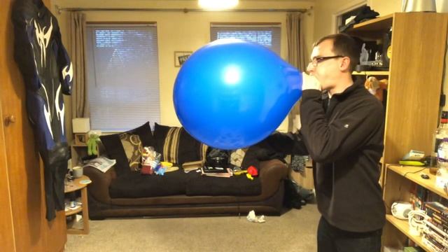 Chinese 18 Inch Blue Balloon With Added Confetti Blow To Pop Btp B2p