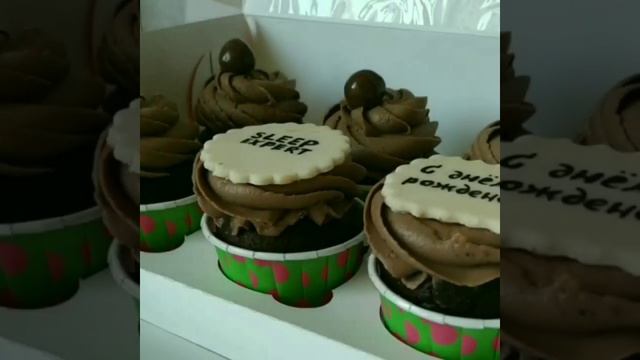 Шоколадные капкейки с шоколадом смотреть онлайн