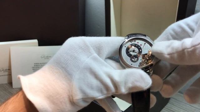 S/N C499 Glashutte Original PanoInverse XL смотреть онлайн