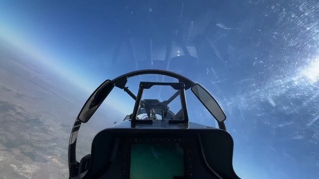 Воздушный бой Су-30СМ смотреть онлайн
