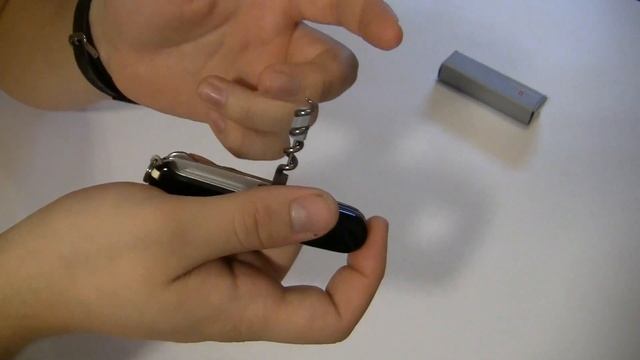 Victorinox Compact 1.3405.3 [Идеальный EDC нож] смотреть онлайн