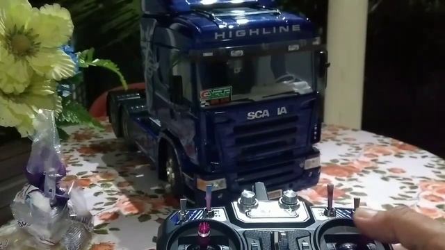 Scania: Com Rádio Flysky FS I6