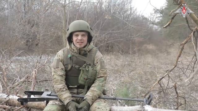 Сапер группировки войск «Запад» рассказал, как проходит инженерная разведка дорог смотреть онлайн