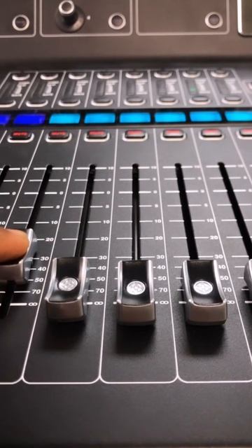 Mixing Live FOH Engineer NovaSound.Live #Short смотреть онлайн