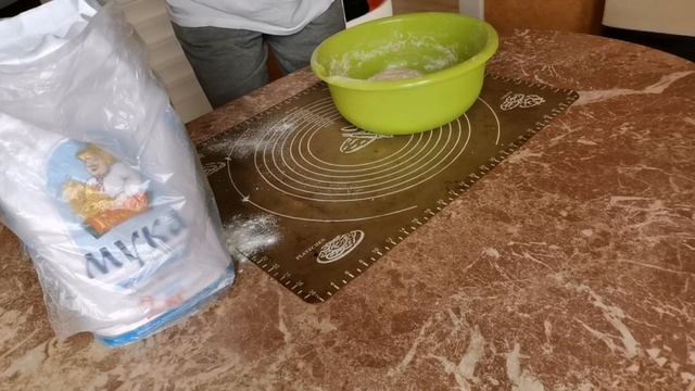 ПІЦА БОЛЬШ НЕ ТАЯ смотреть онлайн