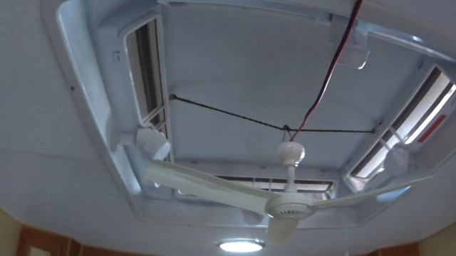12 volt fan. Ceiling Fan, Testing the air flow for our trips in Caravan, RV or just camping. смотреть онлайн