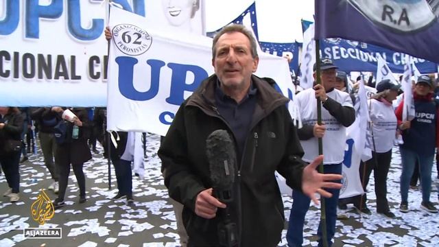 Argentina inflation: Trade unions demand businesses keep prices low смотреть онлайн